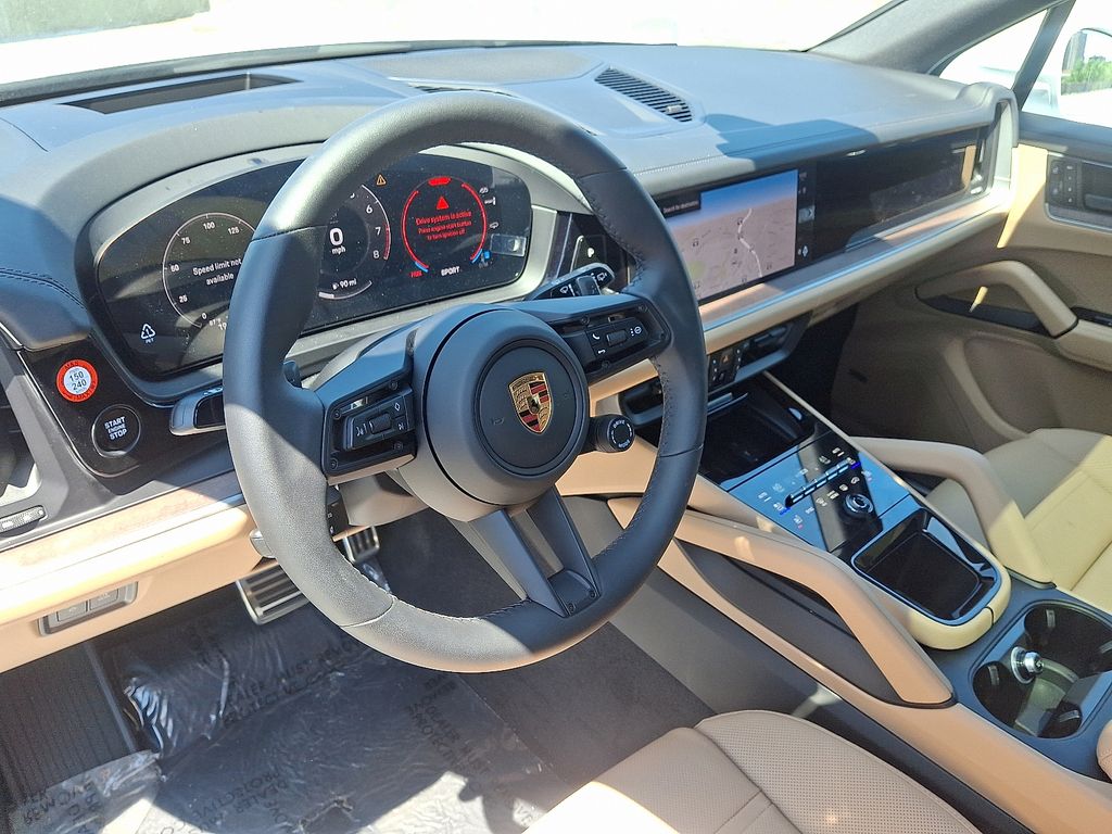 Thumbnail: 2025 Porsche Cayenne - 4