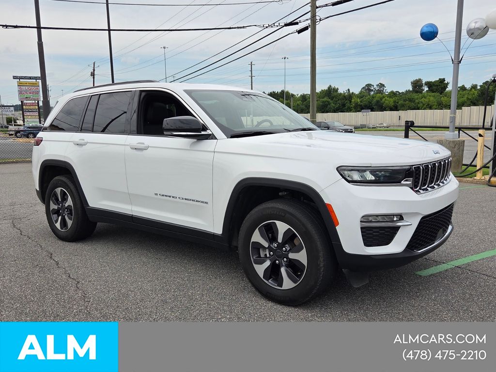 Used 2024 White Jeep 4xe image 16