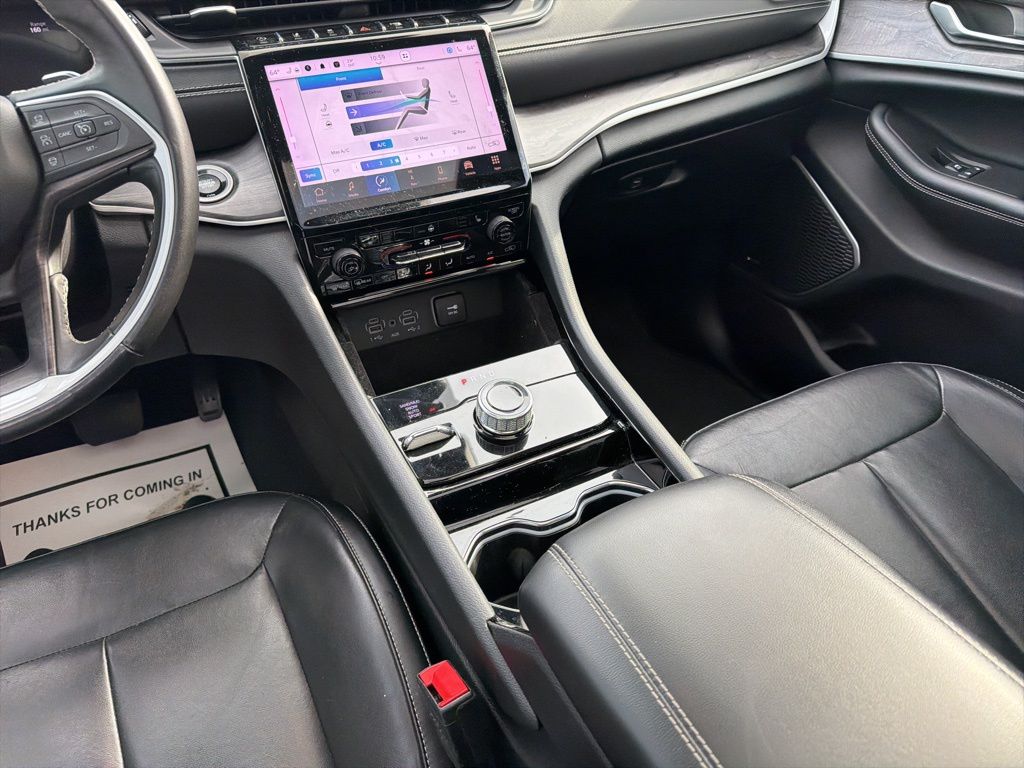 Thumbnail: 2021 Jeep Grand Cherokee L - 17