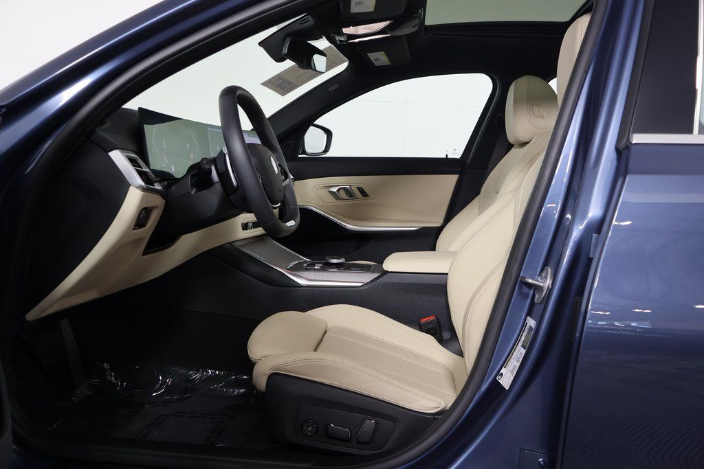 Thumbnail: 2026 BMW 3 Series - 10