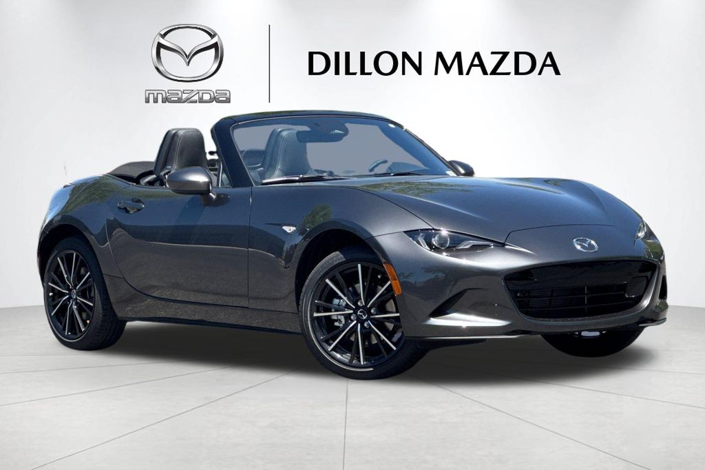Machine Gray Metallic 2026 Mazda MX-5 Miata Convertible Rear-Wheel Drive 6-Speed Automatic