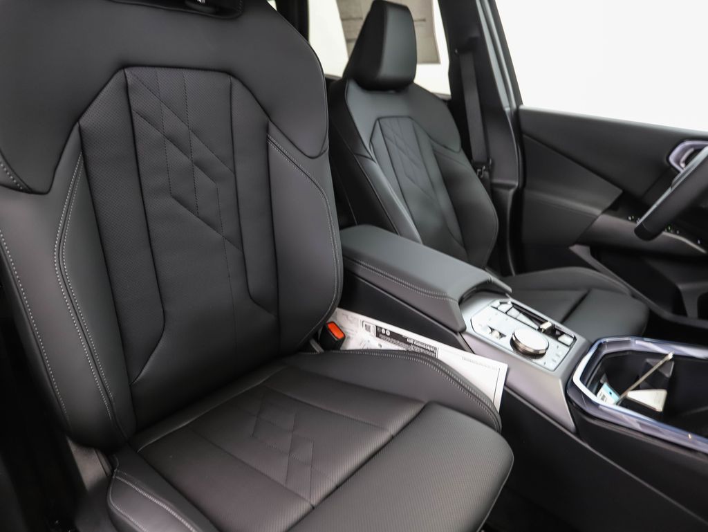 Thumbnail: 2025 BMW X3 - 32