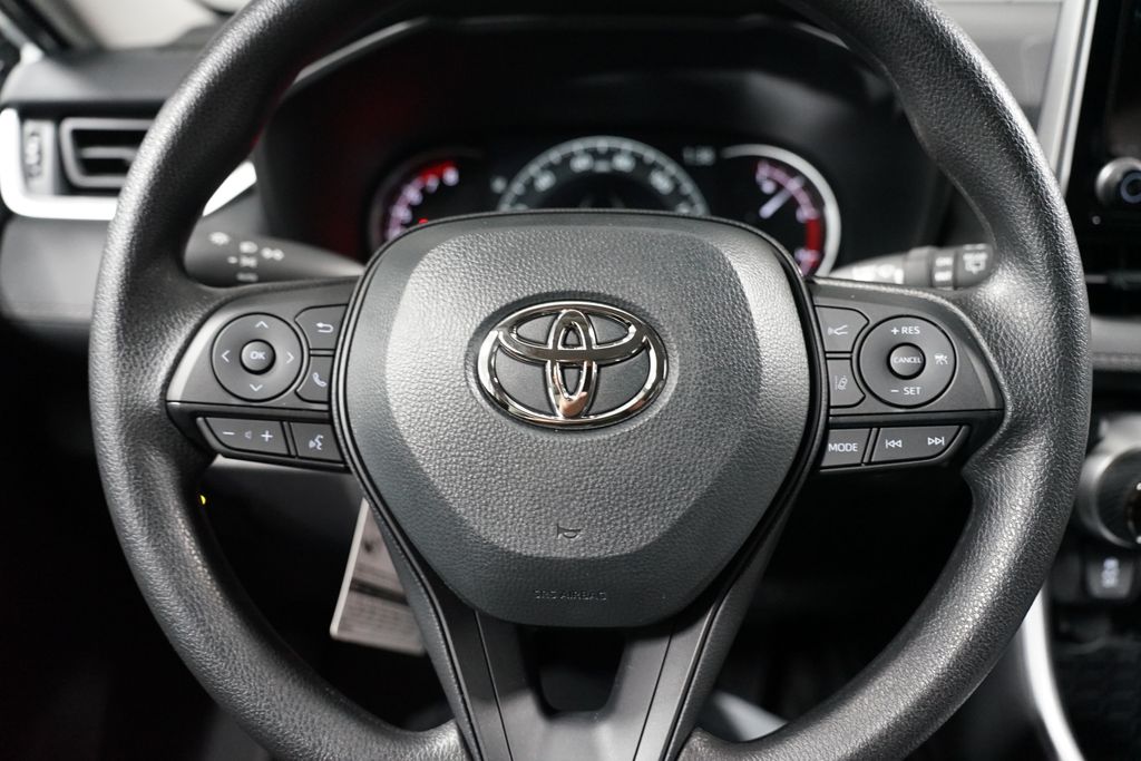 Thumbnail: 2025 Toyota RAV4 - 12