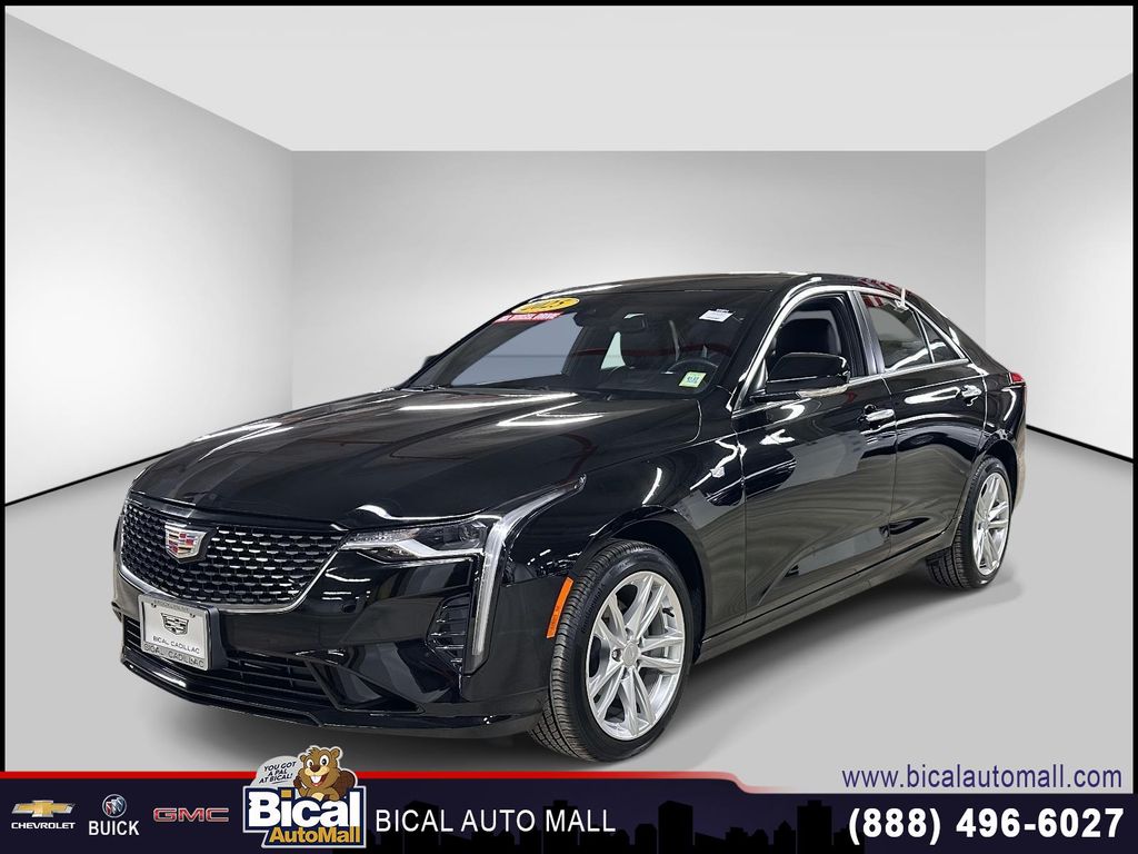 2025 Cadillac CT4 Luxury AWD