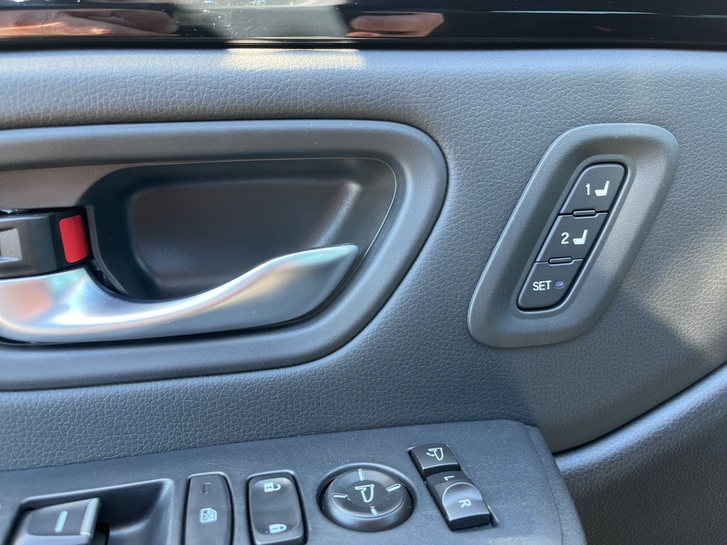 Thumbnail: 2025 Honda Pilot - 6