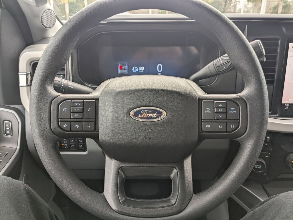 2026 Ford F-250 Super Duty Black Widow