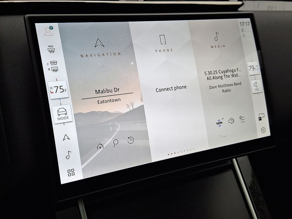 Thumbnail: 2026 Land Rover Range Rover Velar - 18