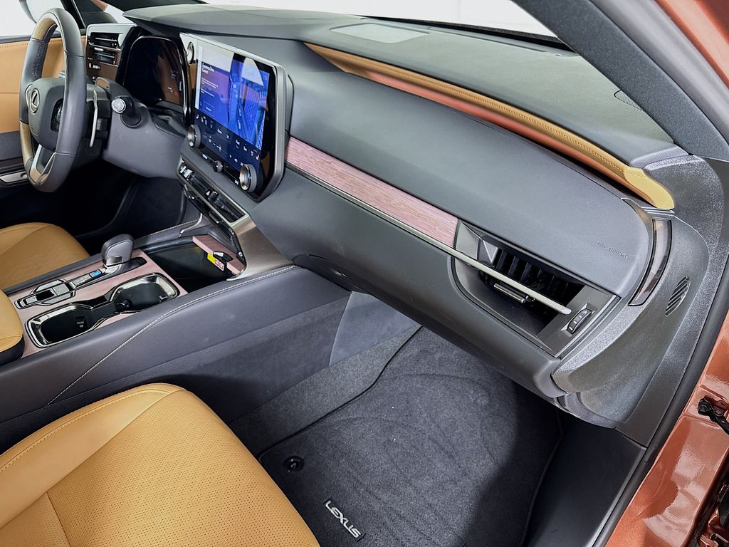 Thumbnail: 2025 Lexus RX - 31