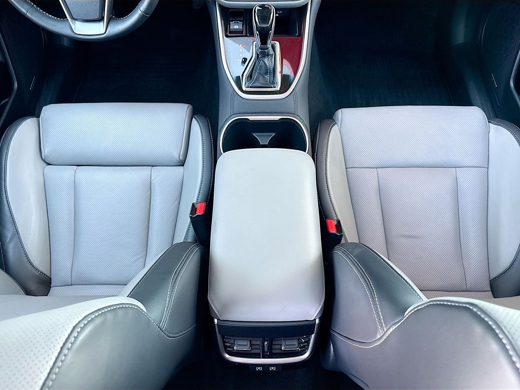 Thumbnail: 2022 Subaru Outback - 16