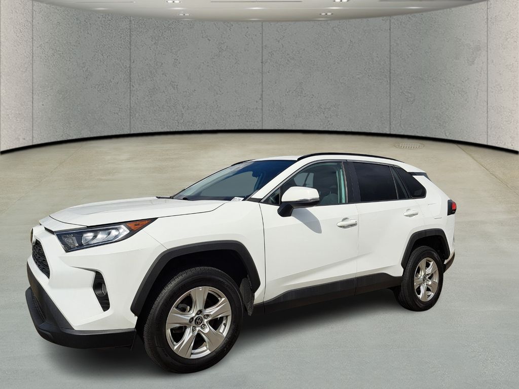 2021 Toyota RAV4 XLE FWD