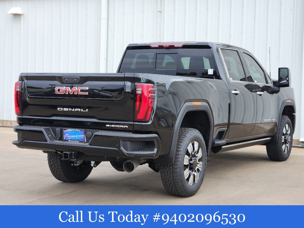 2025 GMC Sierra 2500HD Denali 4