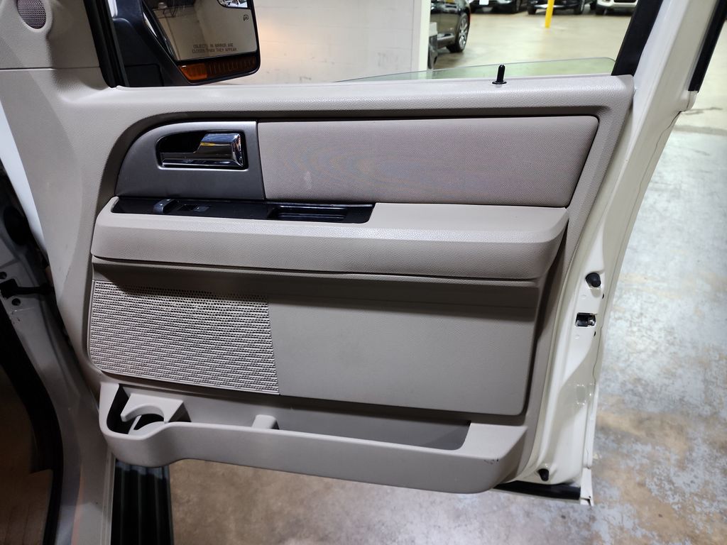 2012 Ford Expedition Limited photo