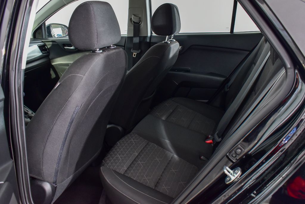 Thumbnail: 2023 Kia Rio - 21