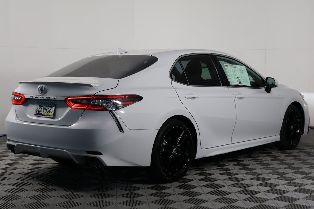 2023 Toyota Camry XSE 4