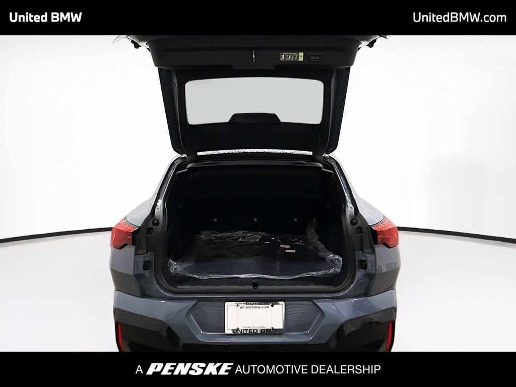 Thumbnail: 2026 BMW X2 - 14