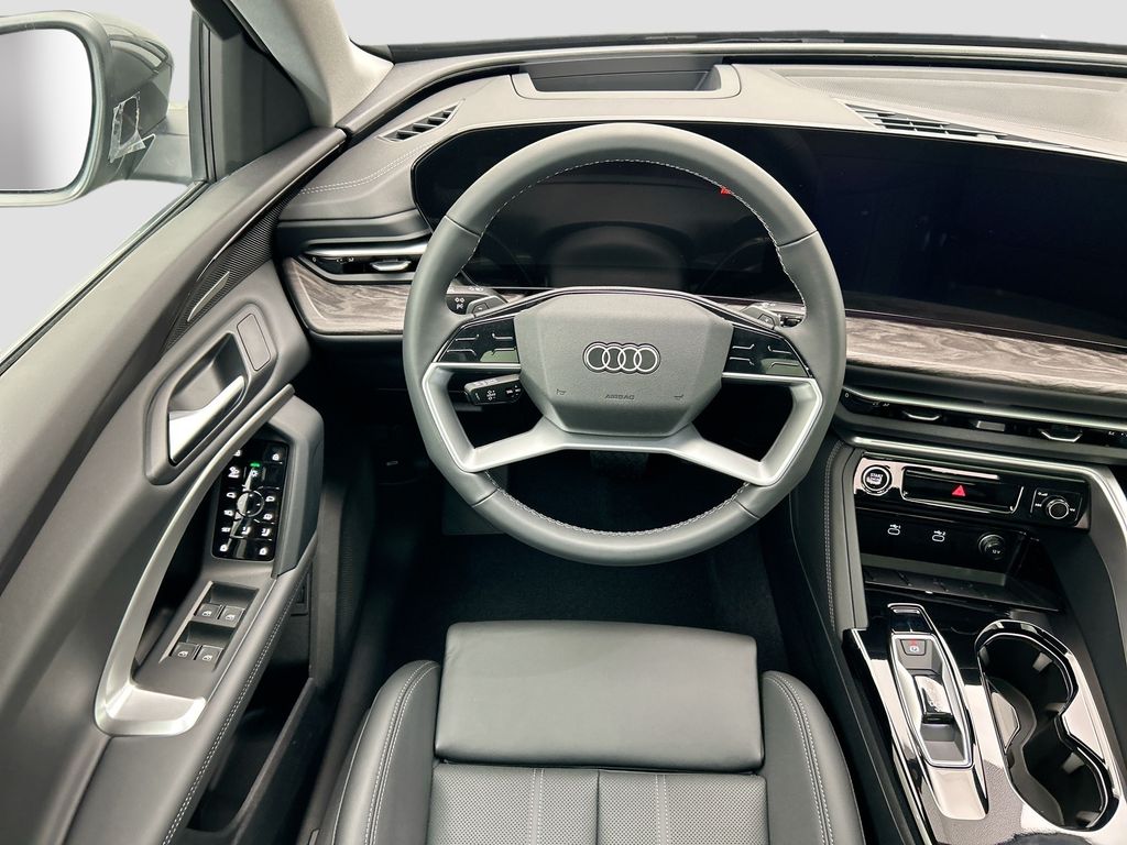 Thumbnail: 2025 Audi Q5 - 10