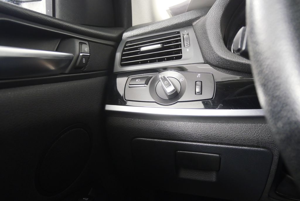Thumbnail: 2017 BMW X3 - 16
