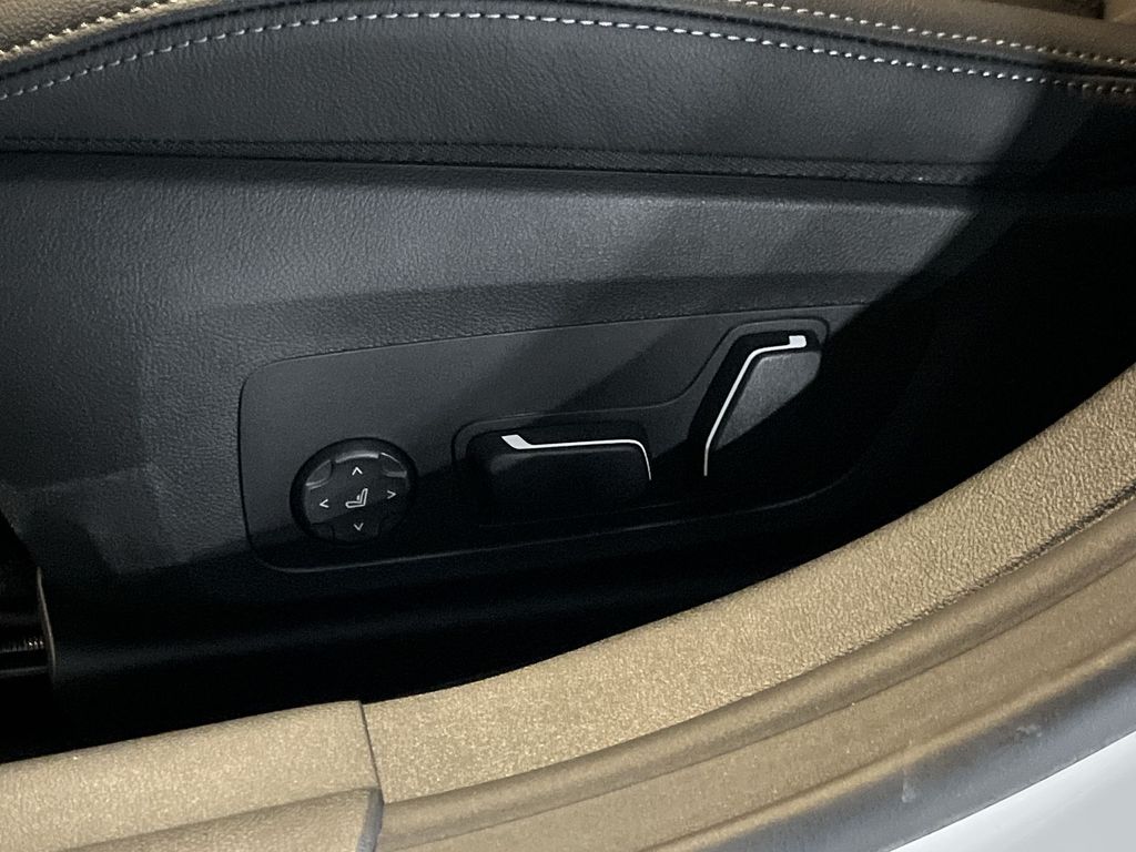 2025 BMW i4 xDrive40 11