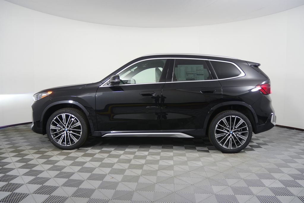 Thumbnail: 2026 BMW X1 - 6