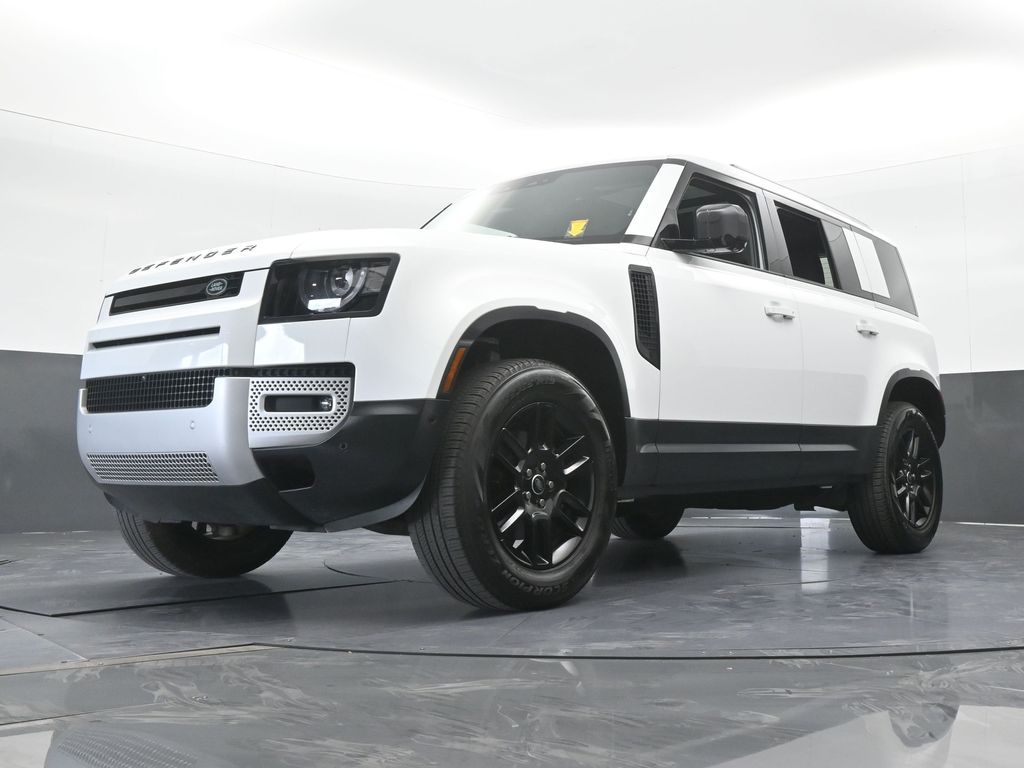 Used 2025 White Land Rover S image 72