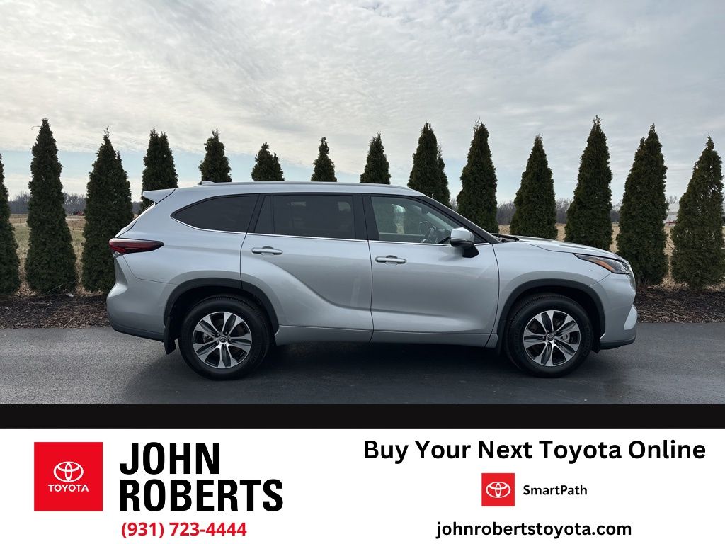 2025 Toyota Highlander XLE AWD