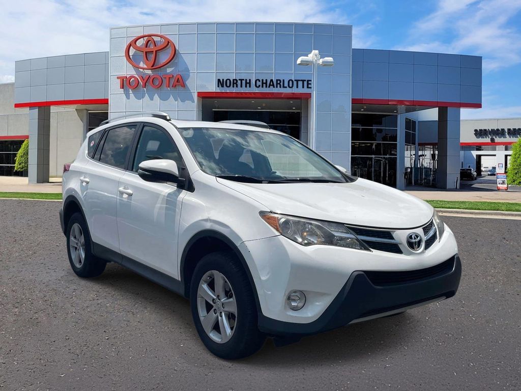 Super White 2014 Toyota RAV4 XLE SUV / Crossover Front-Wheel Drive 6-Speed Automatic
