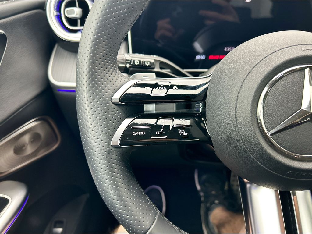 Thumbnail: 2025 Mercedes-Benz GLC - 11