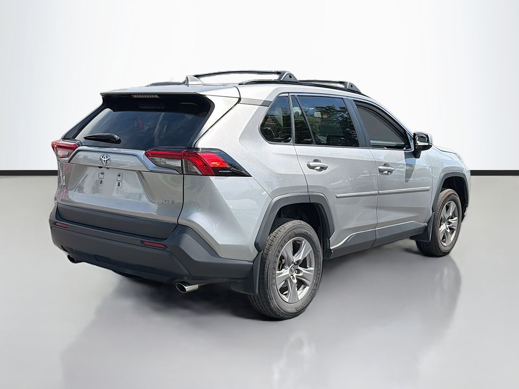Used 2023 Silver Toyota XLE image 5