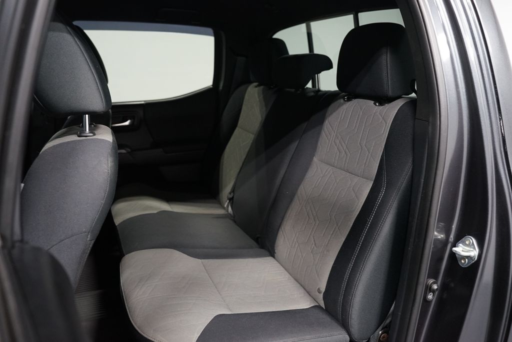 Thumbnail: 2021 Toyota Tacoma - 28