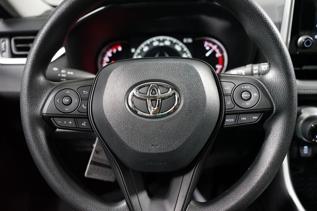 Thumbnail: 2025 Toyota RAV4 - 12