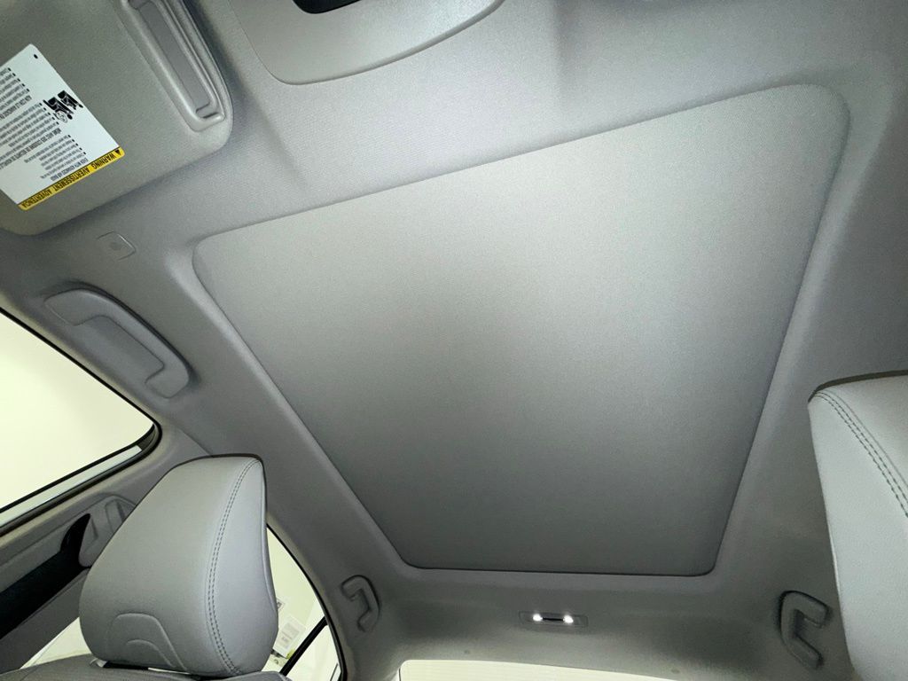 Thumbnail: 2026 Toyota Camry - 18