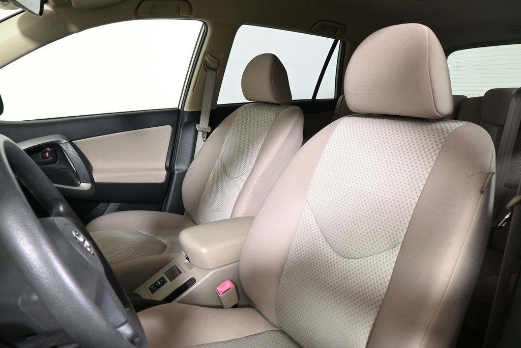 Thumbnail: 2007 Toyota RAV4 - 16