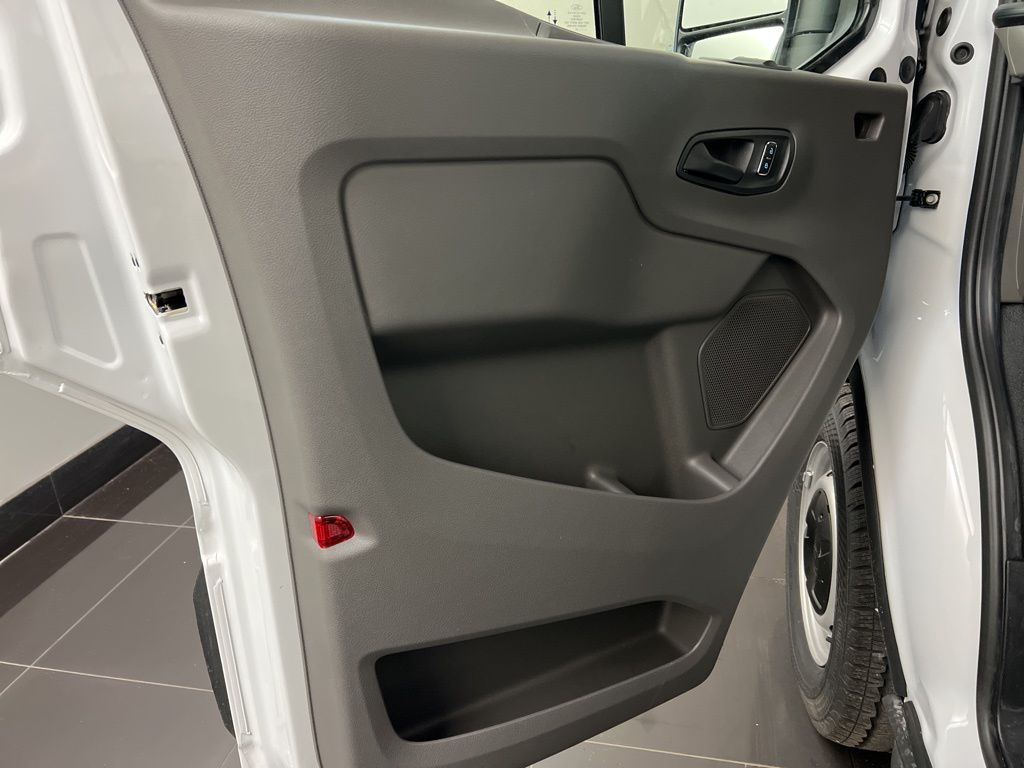 2025 Ford Transit Van Base - Photo 26