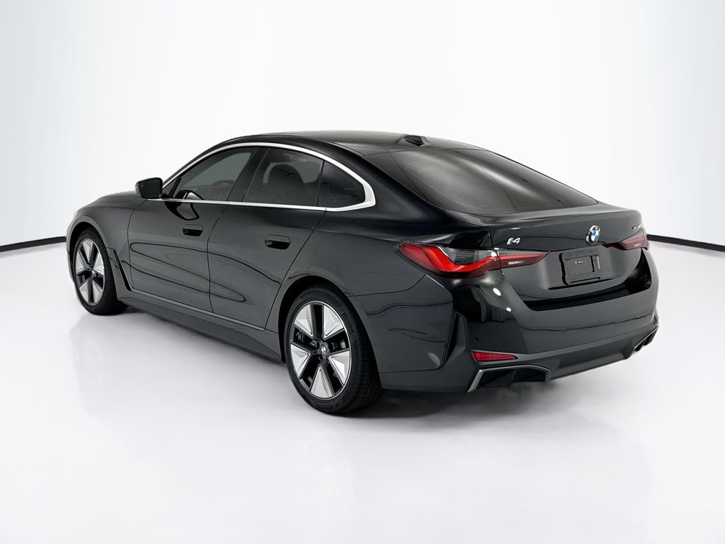 Thumbnail: 2026 BMW i4 - 7