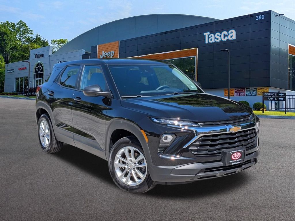 Mosaic Black Metallic 2025 Chevrolet Trailblazer SUV / Crossover Four-Wheel Drive 9-Speed Automatic