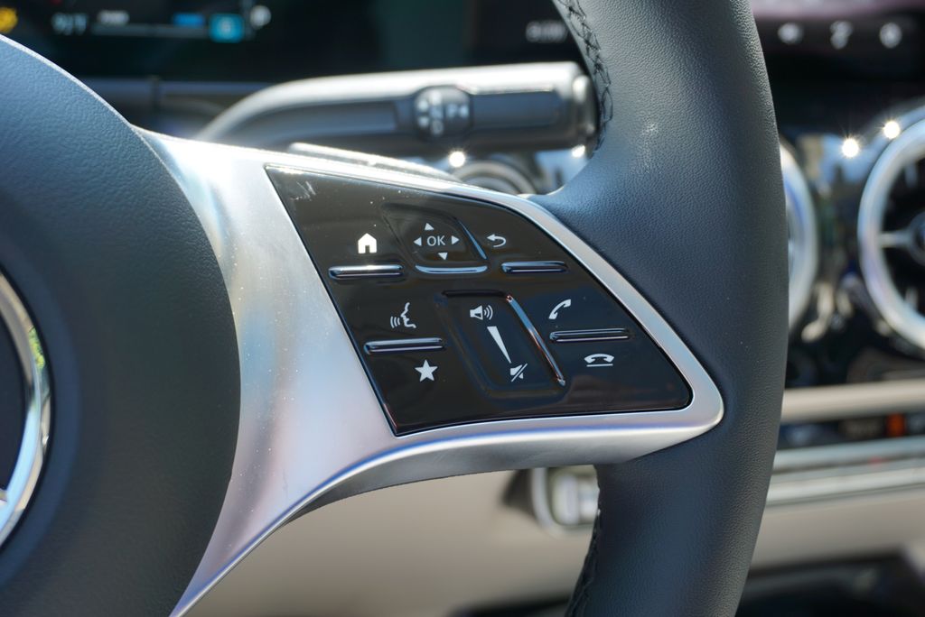 Thumbnail: 2026 Mercedes-Benz GLA - 28