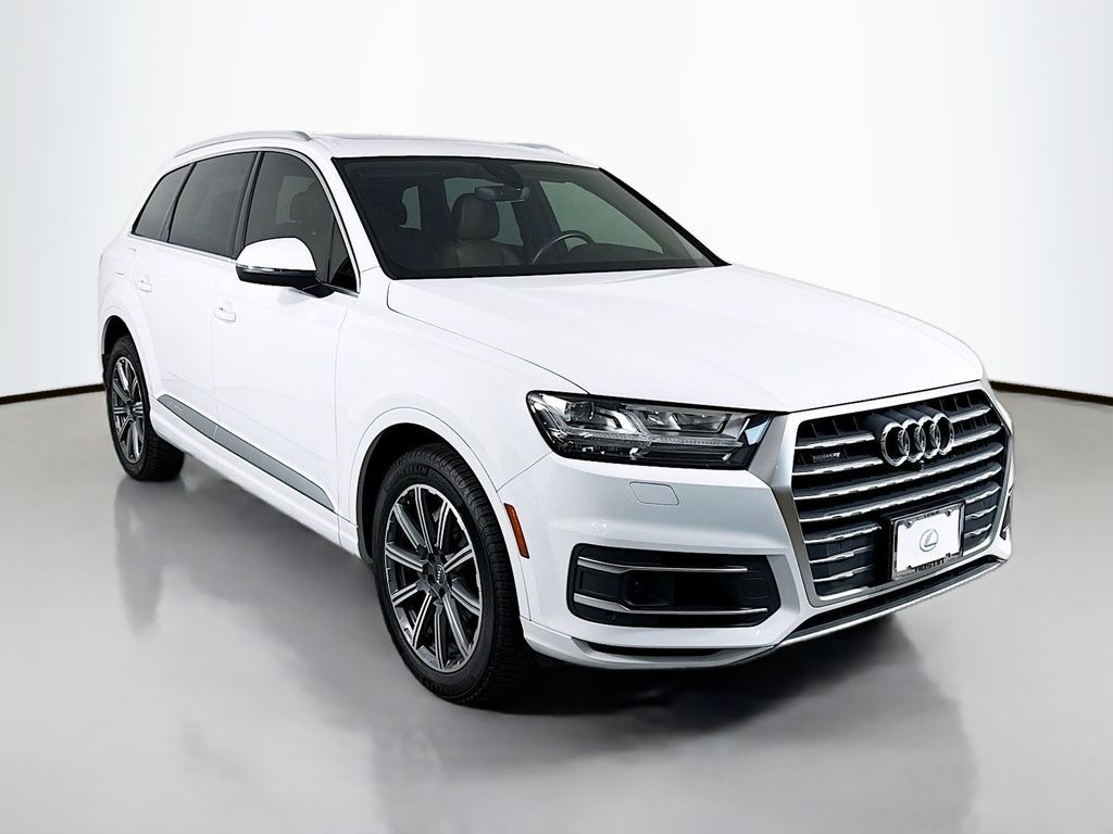 Thumbnail: 2018 Audi Q7 - 3