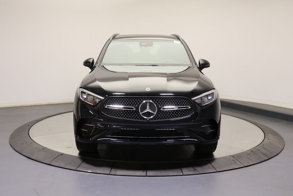 Thumbnail: 2027 Mercedes-Benz GLC - 2