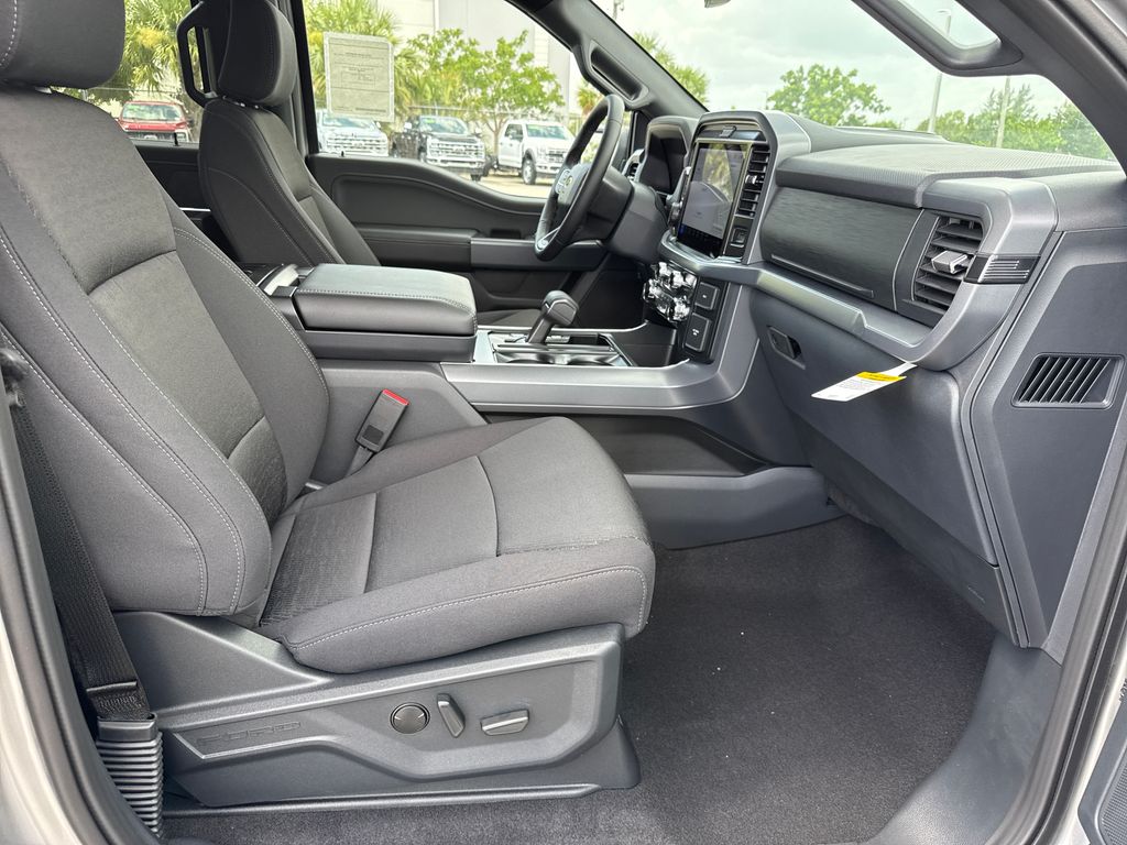 New 2026 Silver Ford XLT image 22