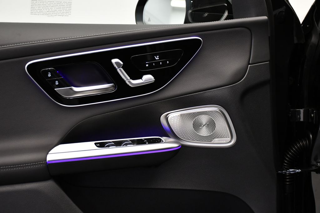 Thumbnail: 2026 Mercedes-Benz GLC - 32