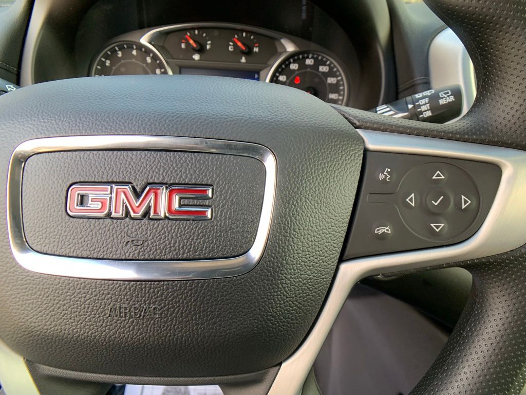 2024 GMC Terrain SLE 19