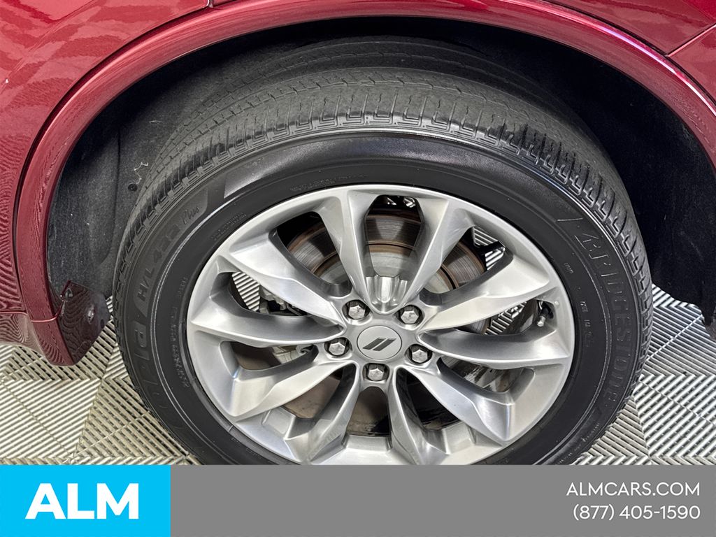 Used 2022 Red Dodge SXT image 22