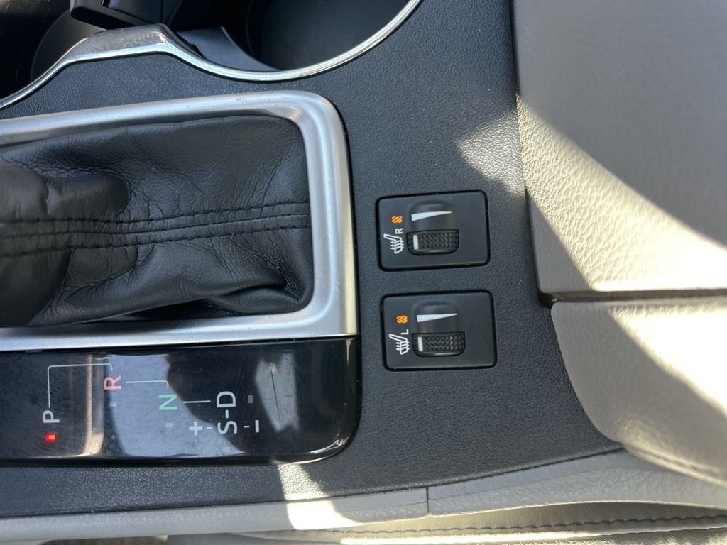 2019 Celestial Silver Metallic Toyota Highlander XLE FWD SUV