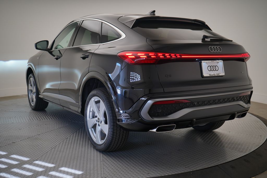 Thumbnail: 2025 Audi Q5 - 3