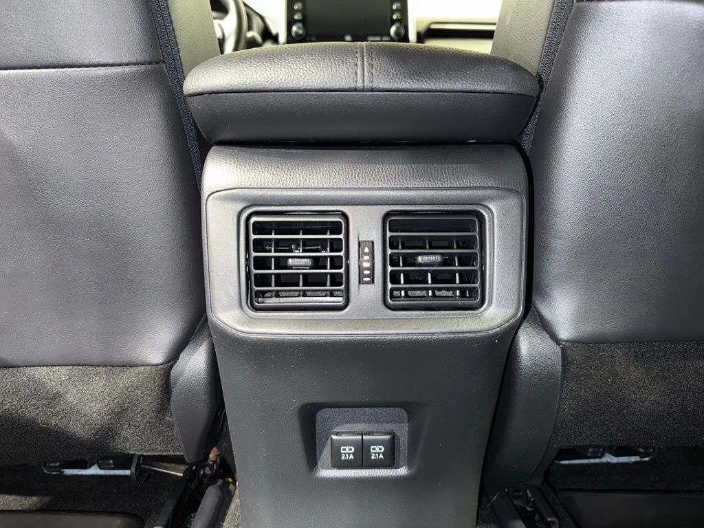 Thumbnail: 2019 Toyota RAV4 - 22