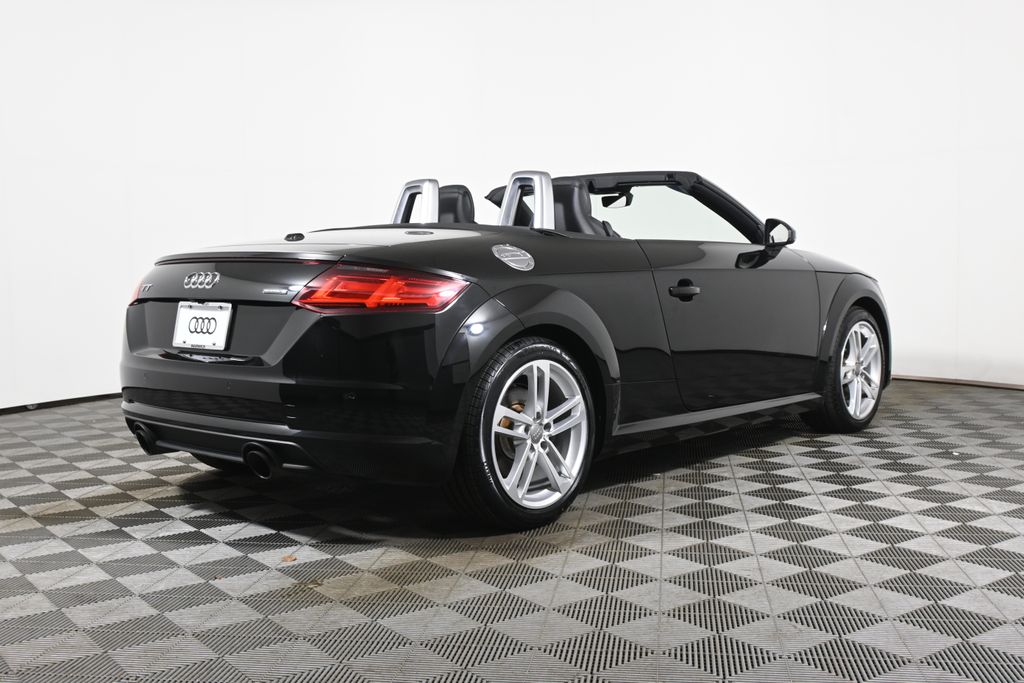 Thumbnail: 2017 Audi TT - 15