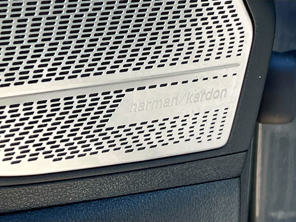 Used 2023 Gray Hyundai Calligraphy image 19