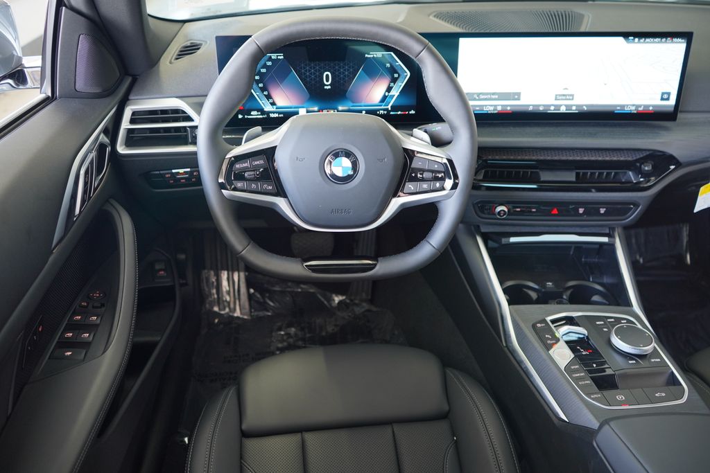 Thumbnail: 2025 BMW 4 Series - 17
