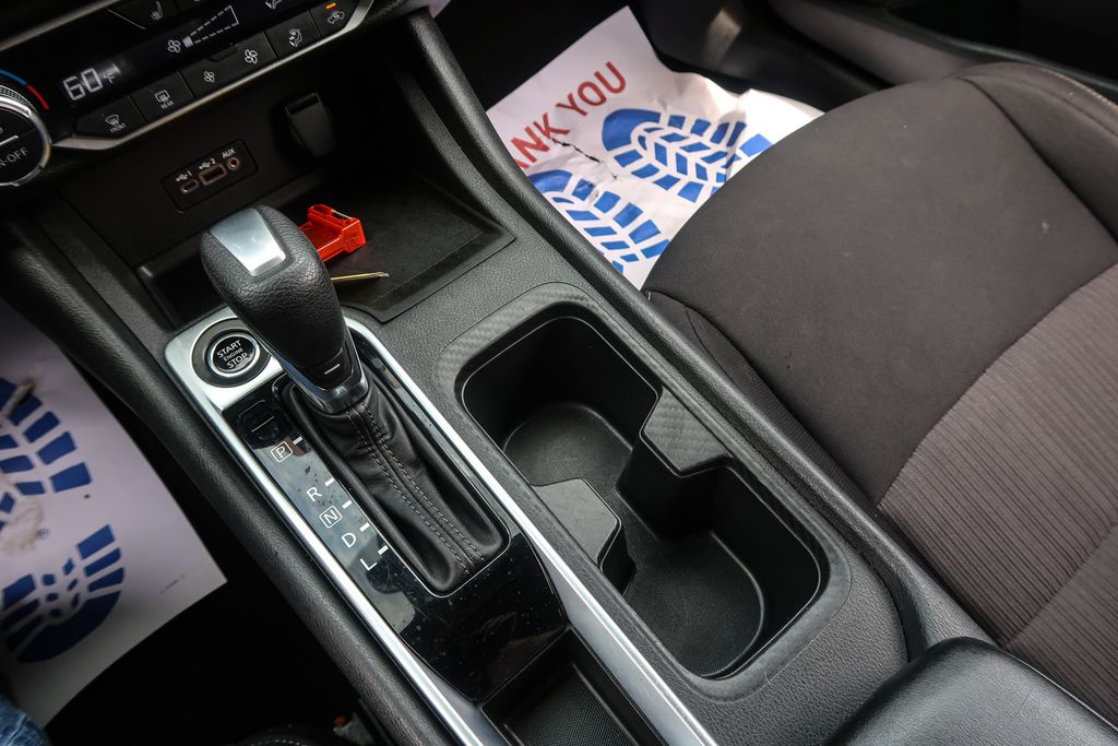 2023 Nissan Sentra SV Xtronic CVT