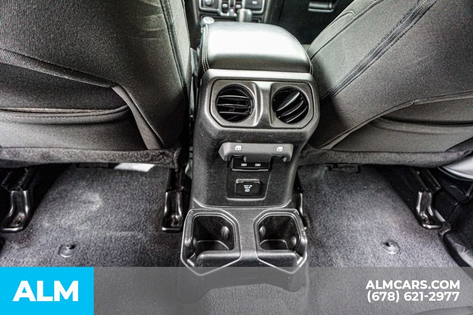 Used 2023 White Jeep Overland image 31